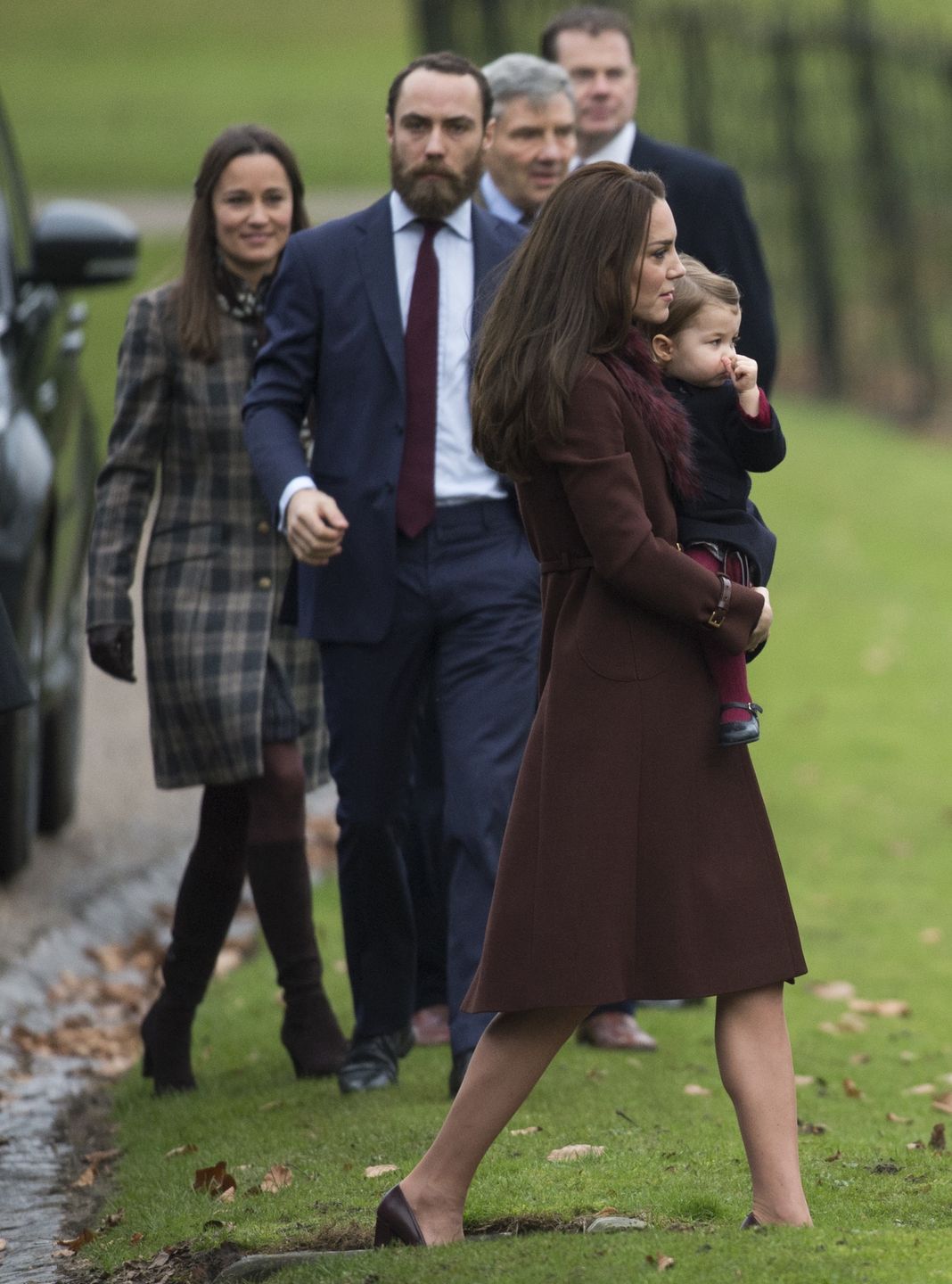 Brat Kate Middleton zabrał głos
