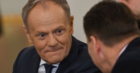 Tusk wyszedł z RBN przed końcem. Media podają powód