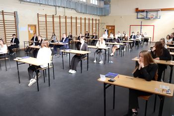 Wyniki matur Legnica - w liceach dużo lepiej niż w technikach