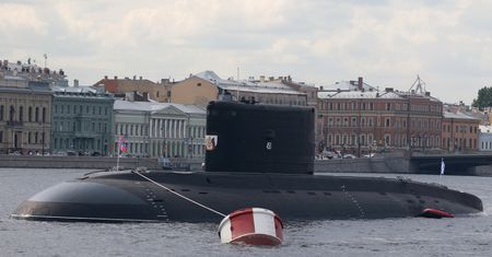 Rosyjski okręt podwodny odcięty od portu. Tu znalazł schronienie