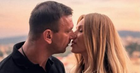 Karolina Pajączkowska zabrała ukochanego w wyjątkowe miejsce. Zrobiło się całuśnie