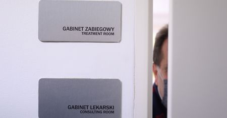 Lekarka z Jaworzna oskarżona o oszustwa. Popełniła 6 tysięcy wykroczeń