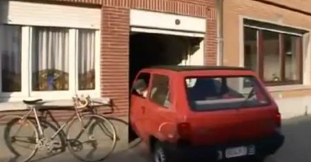 88-letni mistrz parkowania. Wideo stało się hitem