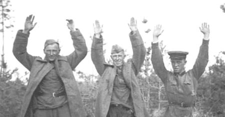 Dezerterzy. Ostatnia nieopowiedziana historia II wojny światowej