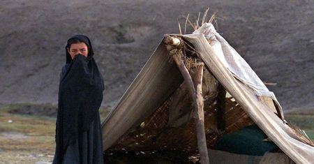 Alarmujący raport dotyczący dziewczynek poniżej 15 roku życia