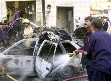 Dwie ofiary śmiertelne wybuchu w Karaczi