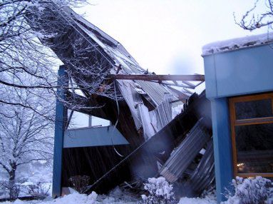 Zawalił się dach lodowiska w Niemczech
