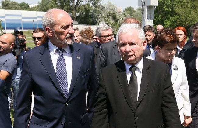 Leszek Miller: Jarosław Kaczyński celowo pominął prezydenta
