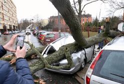 Ranni i zerwane dachy. Cyklon nad Polską