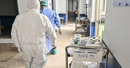 Koronawirus: Włochy i Hiszpania zgłaszają spadek liczby zgonów