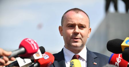 Paweł Mucha wytyka Gersdorf niekonsekwencję. "Można się było pogubić"