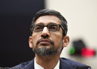 Sundar Pichai dziś trzęsie technologicznym gigantem. Jeszcze niedawno nie było go stać na plecak