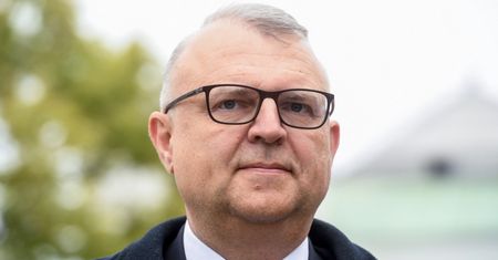 Wyniki wyborów parlamentarnych 2019. Kazimierz Michał Ujazdowski z mandatem senatora w Warszawie