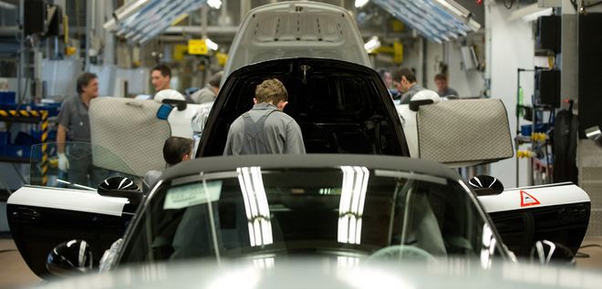 Porsche zatrudni tysiąc osób