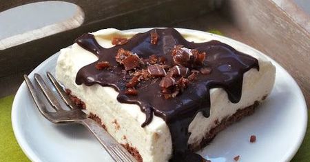 Sernik na zimno z kukułkowym ganache