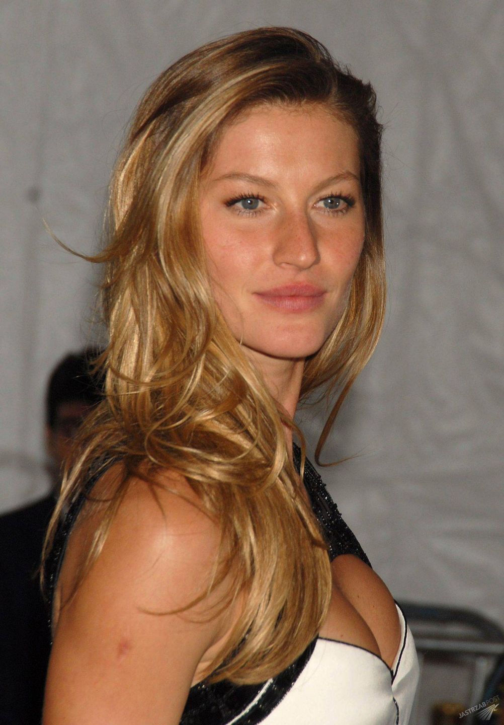 Gisele Bundchen poprawiała sobie piersi?