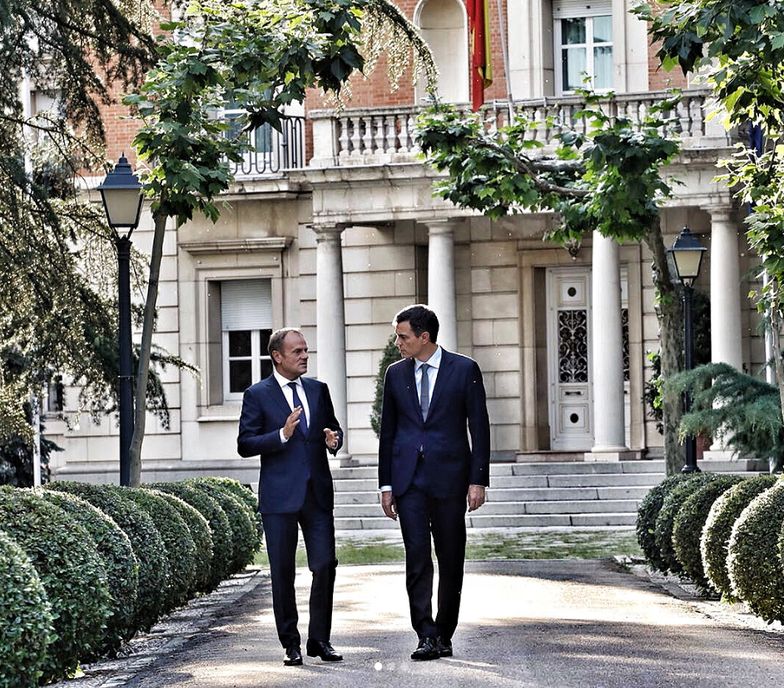 Donald Tusk spotkał się z nowym premierem Hiszpanii. Zdjęcia z wizyty zamieścił na Instagramie