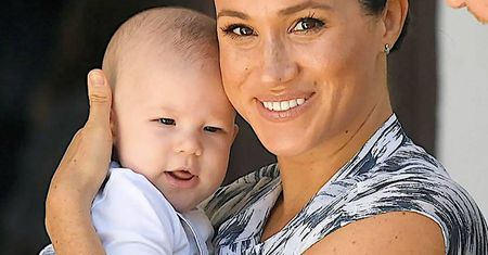 Nowe zdjęcie Archiego trafiło do sieci! Synek Meghan i Harry'ego przez rok bardzo się zmienił. Jego czuprynka i oczy sprawiają, że coraz bardziej przypomina mamę