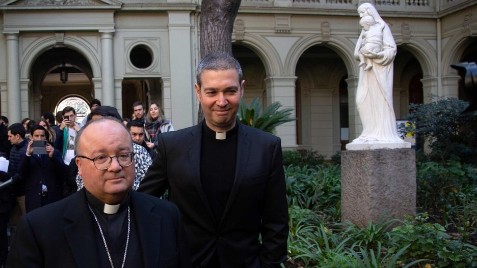 Pedofilia w kościele jest powodem wysłania specjalnych reprezentantów papieża Franciszka do Chile 