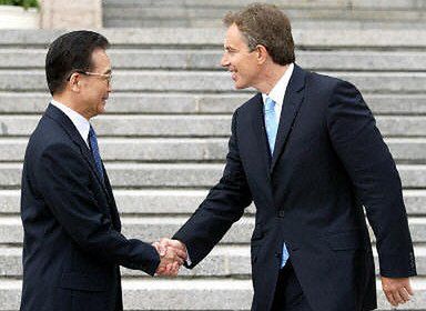 Blair: Korea Płn. musi wstrzymać program nuklearny