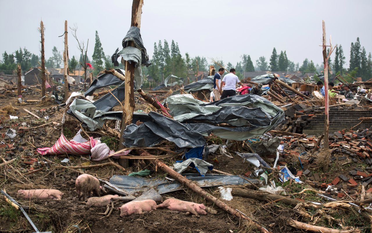 Najgorsze tornado i burze gradowe od 50 lat. Zginęło prawie sto osób