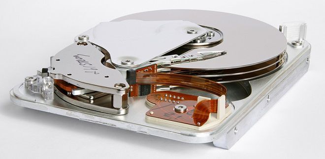 Poradnik: Jak zapewnić długie życie dyskom SSD i HDD?