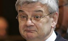 Joschka Fischer ostrzega przed trwałym podziałem Europy