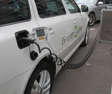 Rozpoczęła się gra o stacje ładowania elektrycznych samochodów