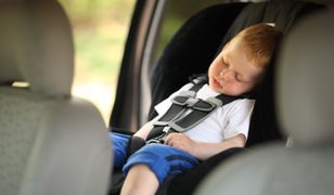 Łódź. Matka zostawiła dwójkę dzieci w rozgrzanym samochodzie