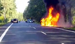 #dziejesiewmoto: samochód zapalił się podczas jazdy
