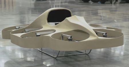 Rosyjscy żołnierze na latających samochodach. Producent kałasznikowa ma prototyp