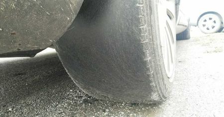 Jelenia Góra. Audi przeszło przegląd techniczny, choć nie powinno poruszać się po drodze