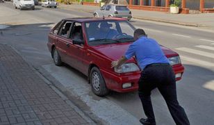 Drwili zamiast pomóc. Znieczulica to duży problem kierowców