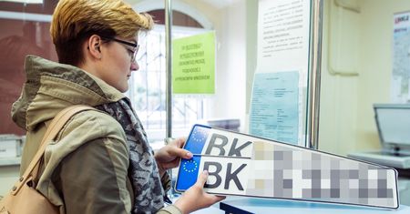 Sejm jednogłośnie przyjął przepisy o profesjonalnej rejestracji aut. Mają być spore ułatwienia