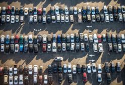 Parking lotniskowy - czy to się opłaca?