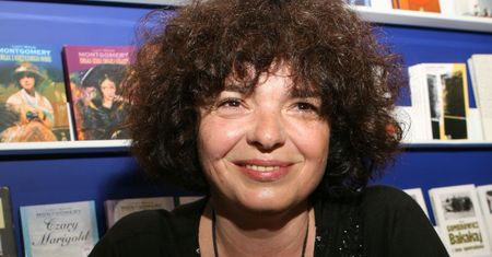 To naprawdę ona? Katarzyna Grochola nie do poznania