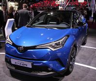 Toyota C-HR: modny SUV z Japonii