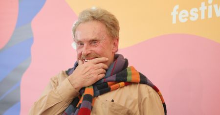 Daniel Olbrychski ma nowy uśmiech. Po wypadku nie ma już śladu