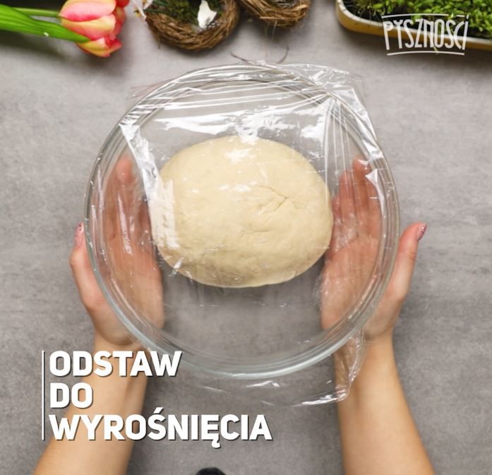Drożdżowy koszyczek wielkanocny- Pyszności