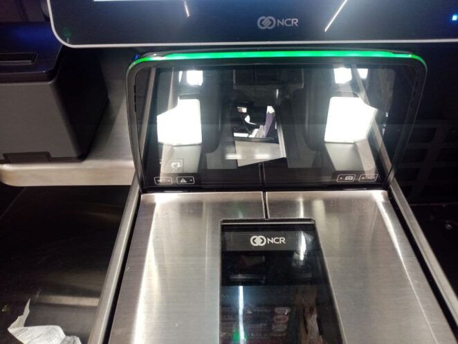 Kasy w Biedronce- Pyszności/ źródło: genialne.pl