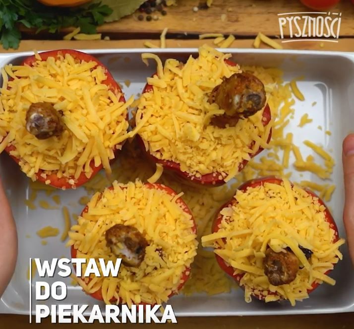 Papryka faszerowana- Pyszności