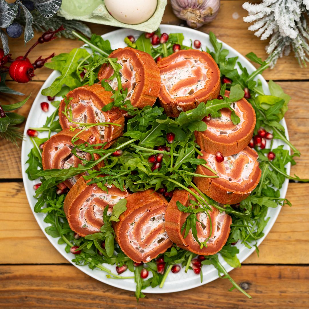 Buraczana rolada ze śledziami- Pyszności