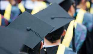 Wprowadzono stypendium tylko dla mężczyzn. Feministki oburzone