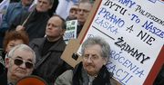Emeryci i renciści protestują przeciw zahamowaniu waloryzacji