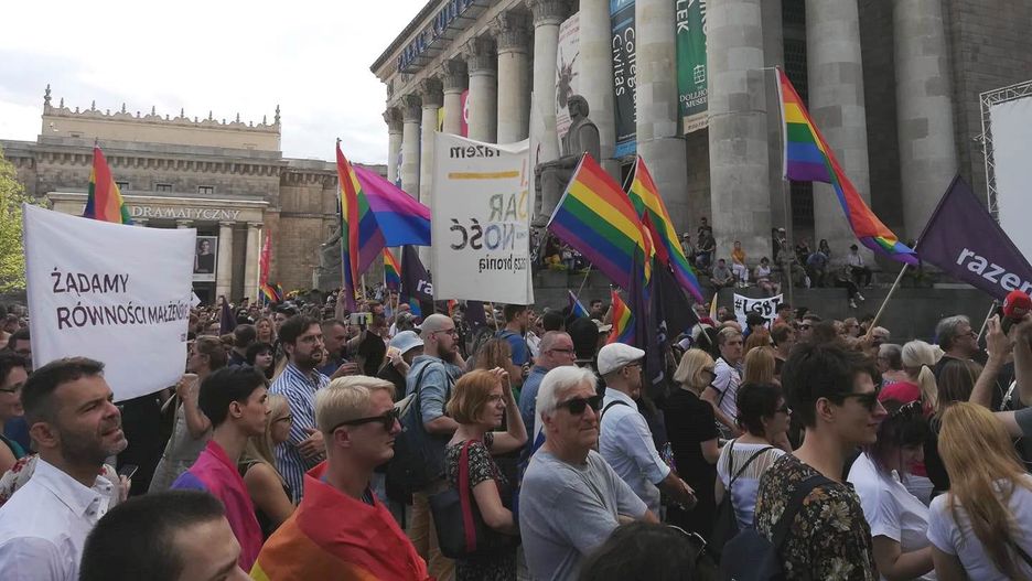 Wiece przeciw homofobii i przemocy. Warszawa Solidarna z Białymstokiem
