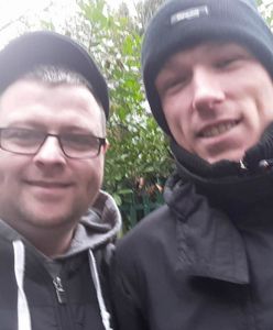 Odnalazł brata po 28 latach. Przypadkiem poczęstował go papierosem na ulicy