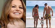 Klara Lewandowska zadała szyku na plaży. Jej śliczna sukienka robi furorę na Instagramie, a do tego jest bardzo tania!