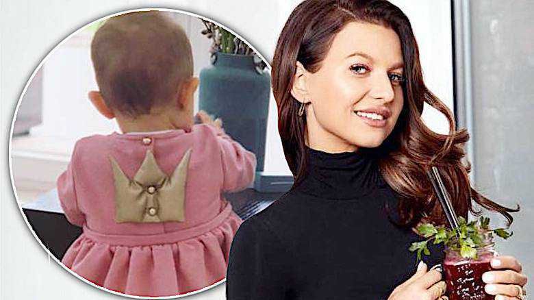 Klara Lewandowska różowa sukienka