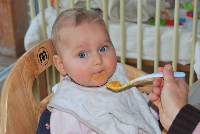 Zmuszanie dziecka do posiłku nigdy nie jest dobre