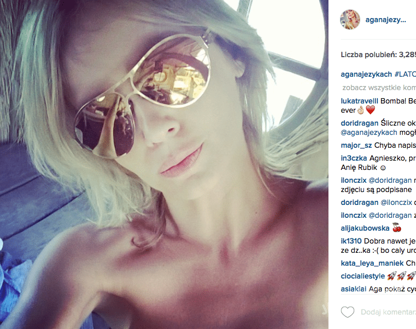 Seksowna Agnieszka Szulim odpoczywa nad morzem